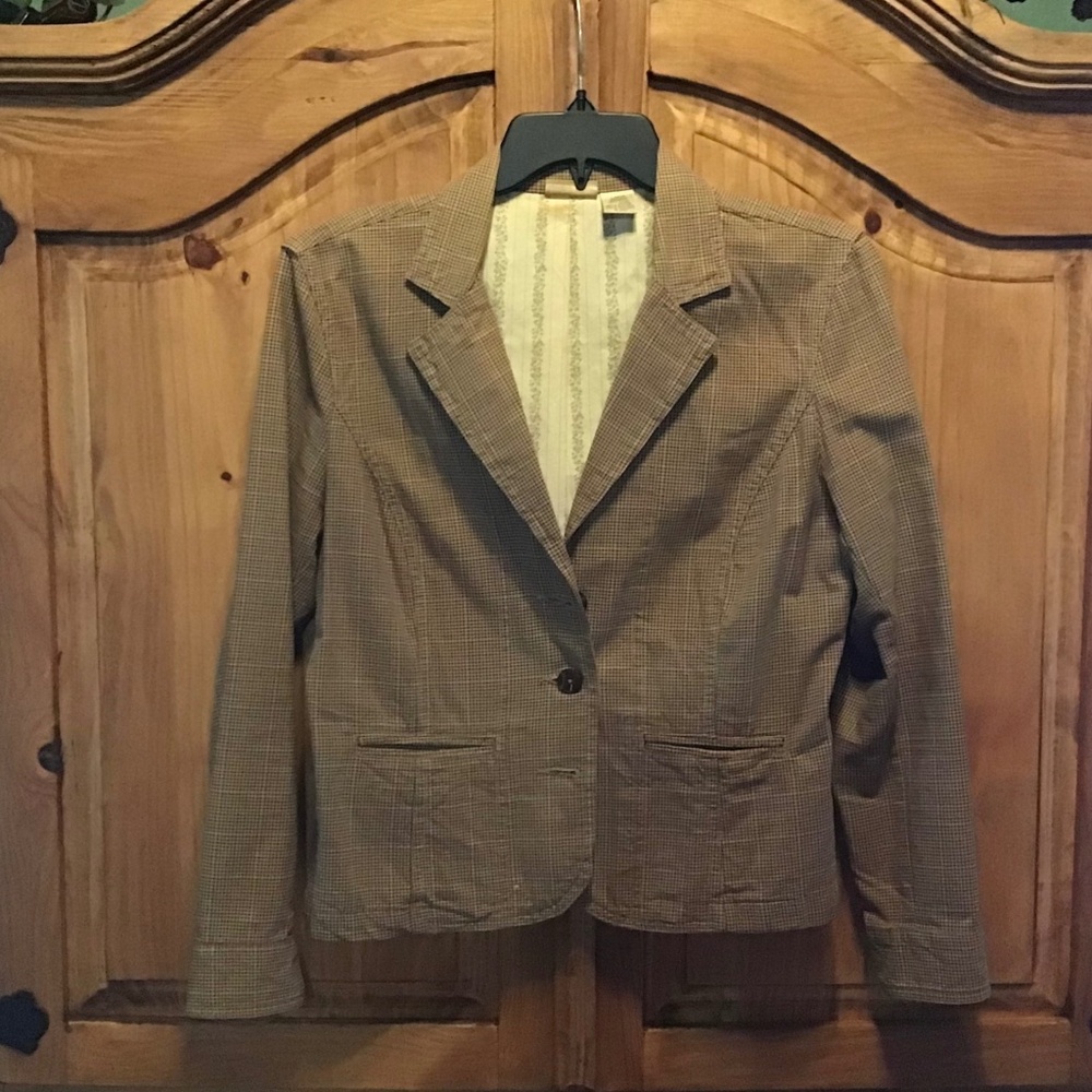Women’s Tailored Blazer